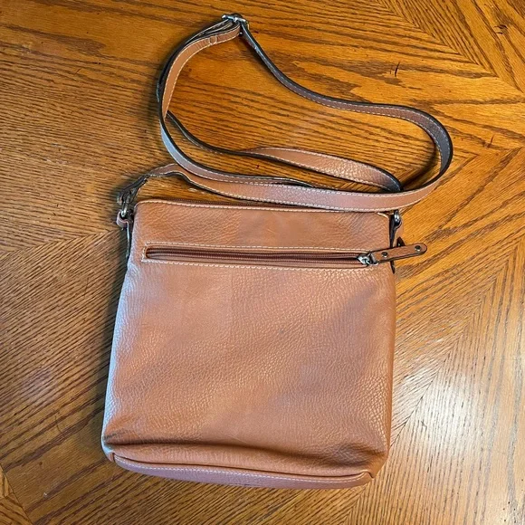 b.o.c. Brown Crossbody Bag - Picture 2 of 6